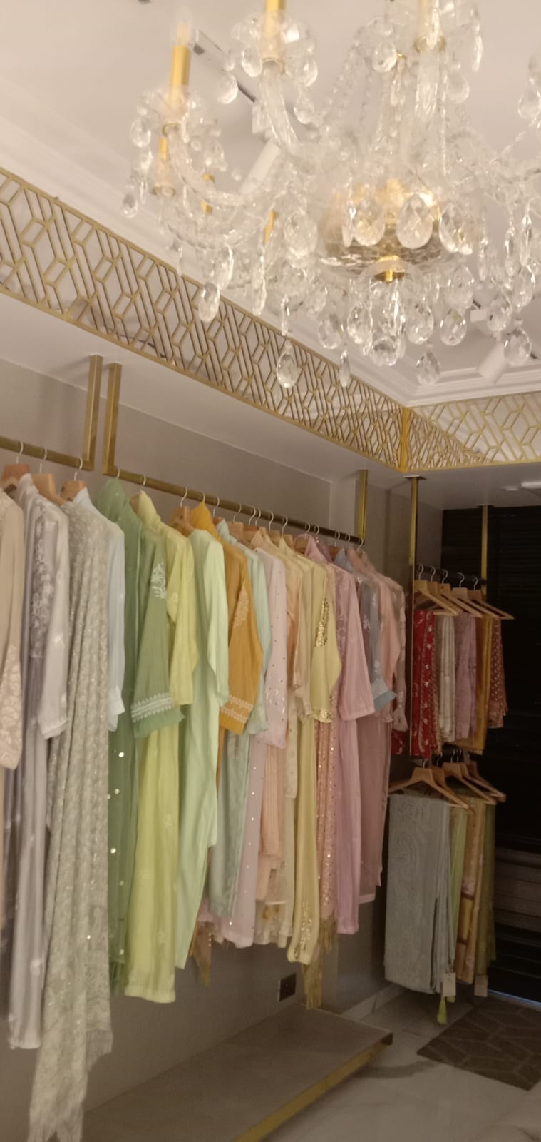Luxury Gold Garment Hanging Rails & Crystal Chandelier